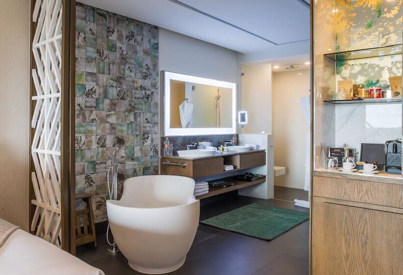 Junior Suite Queen Bed, Garza Blanca Resort & Spa Cancun