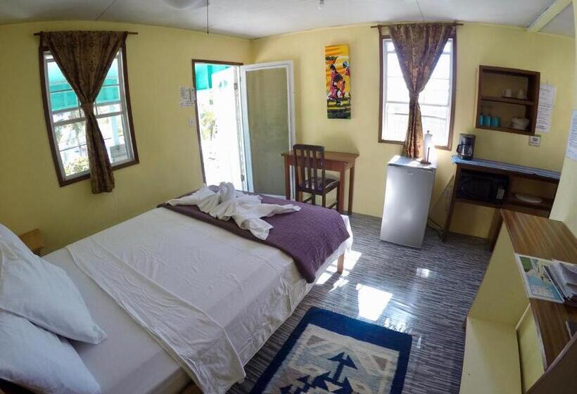 Номер Стандарт Вид на Море, Chila's Accommodations