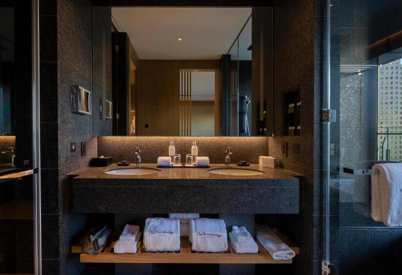 Полулюкс с Видом, The Okura Heritage Tokyo