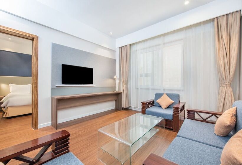 سوییت, Holiday Inn Express Hefei South By Ihg