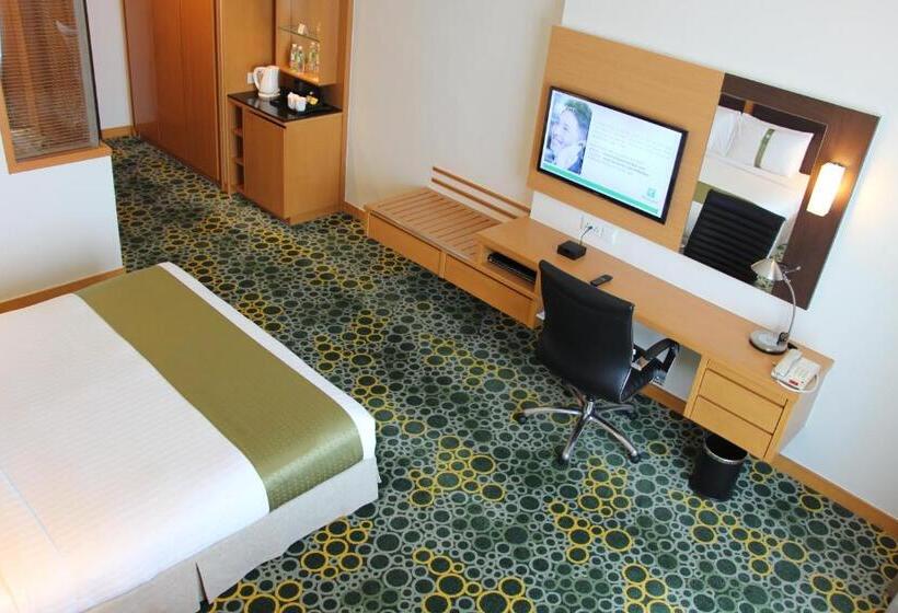 اتاق استاندارد با تخت دو نفره بزرگ, Holiday Inn Melaka By Ihg