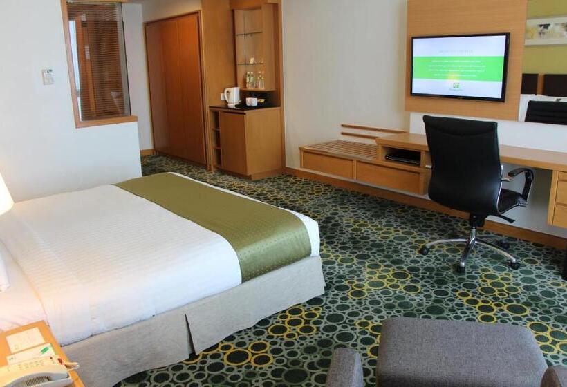 اتاق استاندارد با تخت دو نفره بزرگ, Holiday Inn Melaka By Ihg