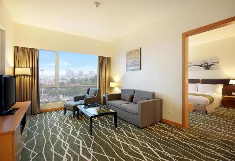 سوئیت با تخت بزرگ, Holiday Inn Melaka By Ihg
