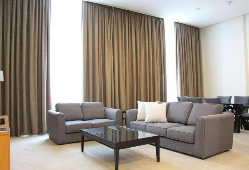 سوئیت با تخت بزرگ, Holiday Inn Melaka By Ihg