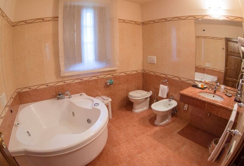 آپارتمان 2 خوابه, Relais Villa Petrischio