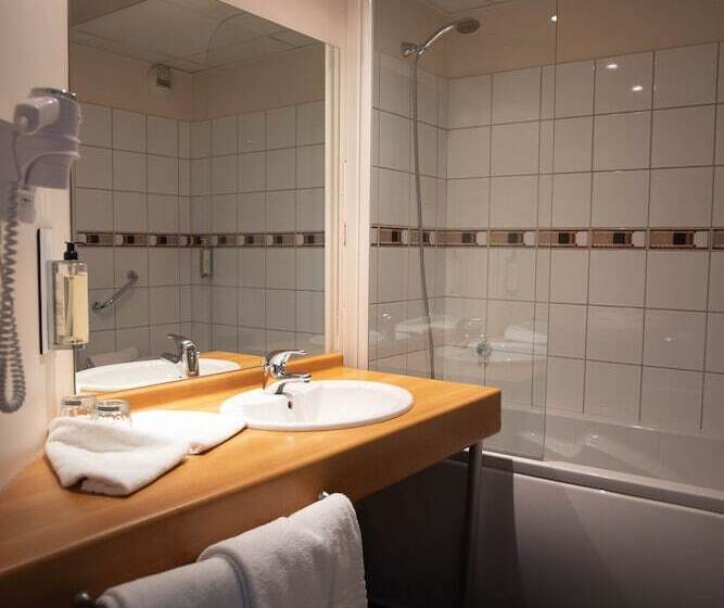 Номер Стандарт, The Originals Boutique, Actuel Hôtel, Saintetienne Aéroport