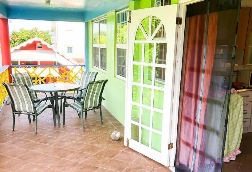 استودیوی لوکس, Coco Mango Suites