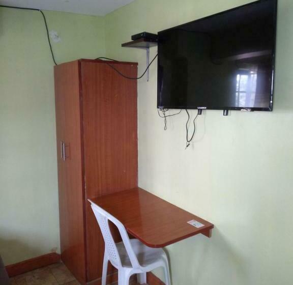 اتاق سوپریور, Crown Hotel Kericho