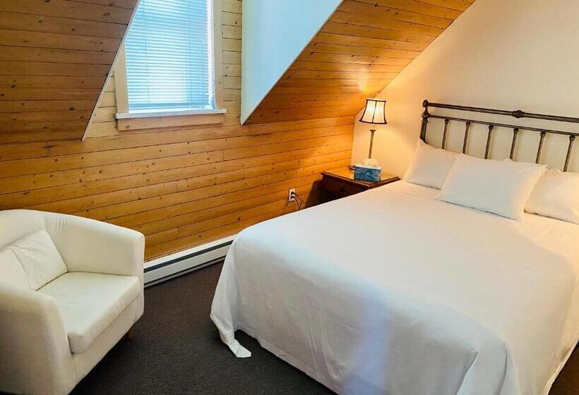 Номер Стандарт, Auberge Le Tricorne