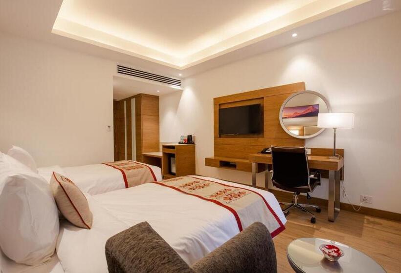 اتاق لوکس با چشم‌انداز شهر, Ramada Encore By Wyndham Kathmandu Thamel