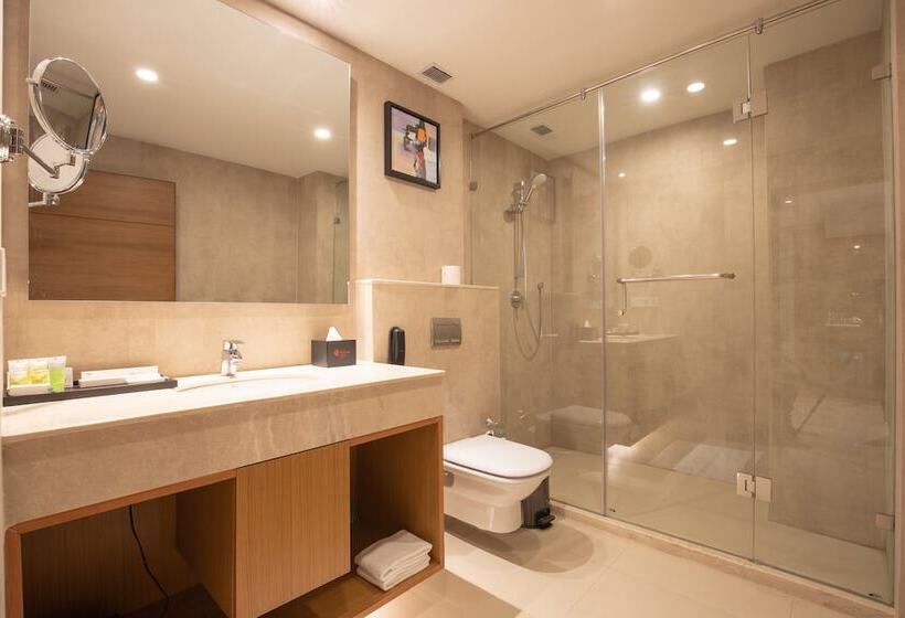 اتاق لوکس با چشم‌انداز شهر, Ramada Encore By Wyndham Kathmandu Thamel