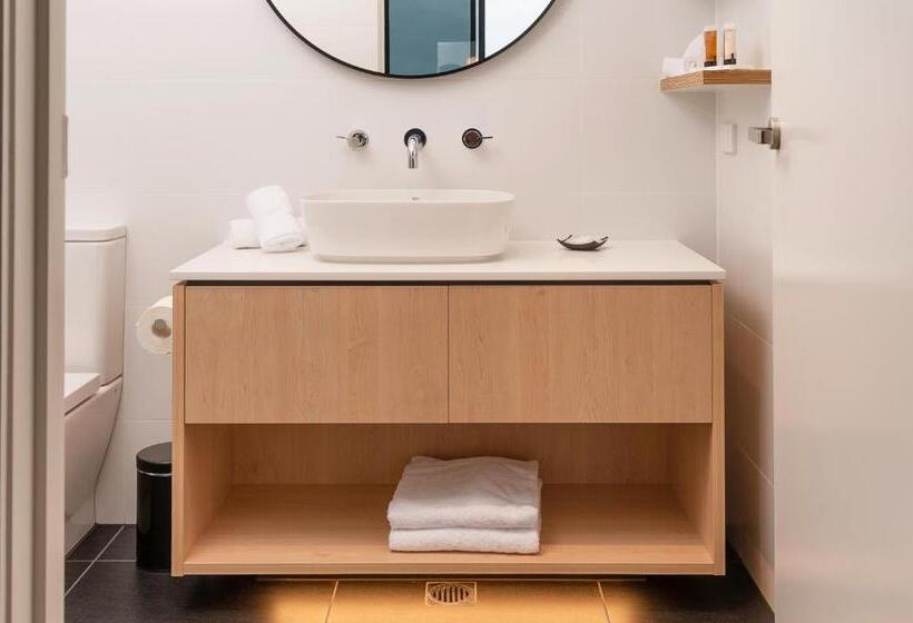 اتاق استاندارد با تخت بزرگ, Oaks R Suites Geelong