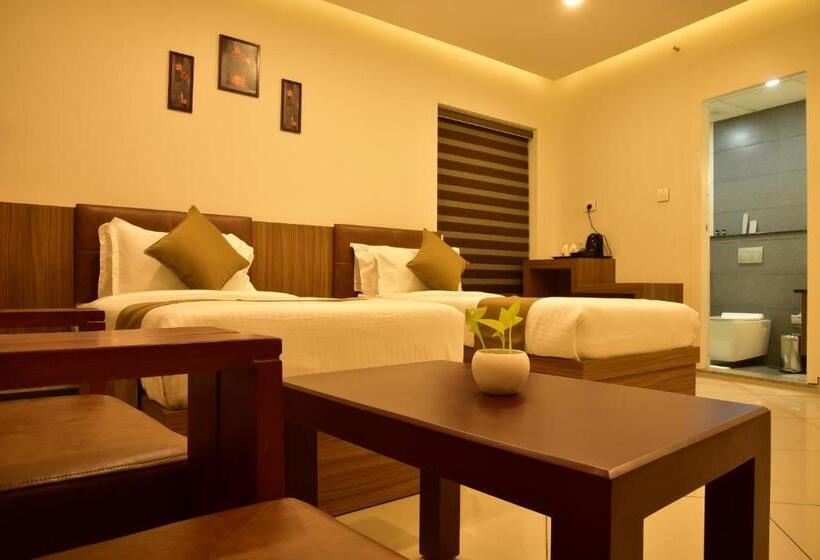 Quarto Estandar, White Suite