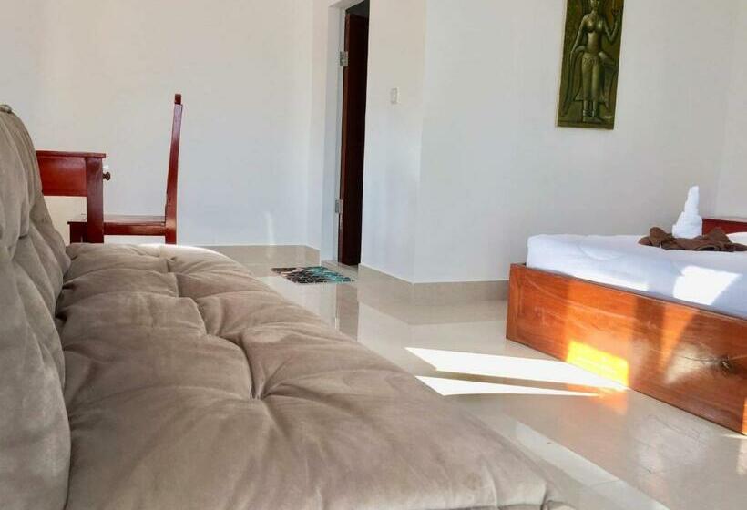 اتاق استاندارد با بالکن, Apsara Koh Rong Guesthouse
