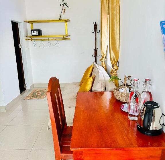 اتاق استاندارد با بالکن, Apsara Koh Rong Guesthouse