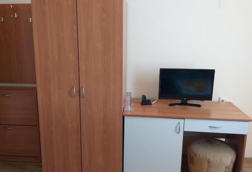 اتاق استاندارد, Ivanovi Guest House