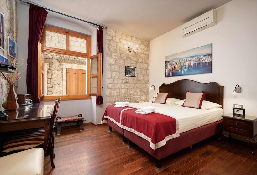 Номер Стандарт, Heritage Hotel Tragos