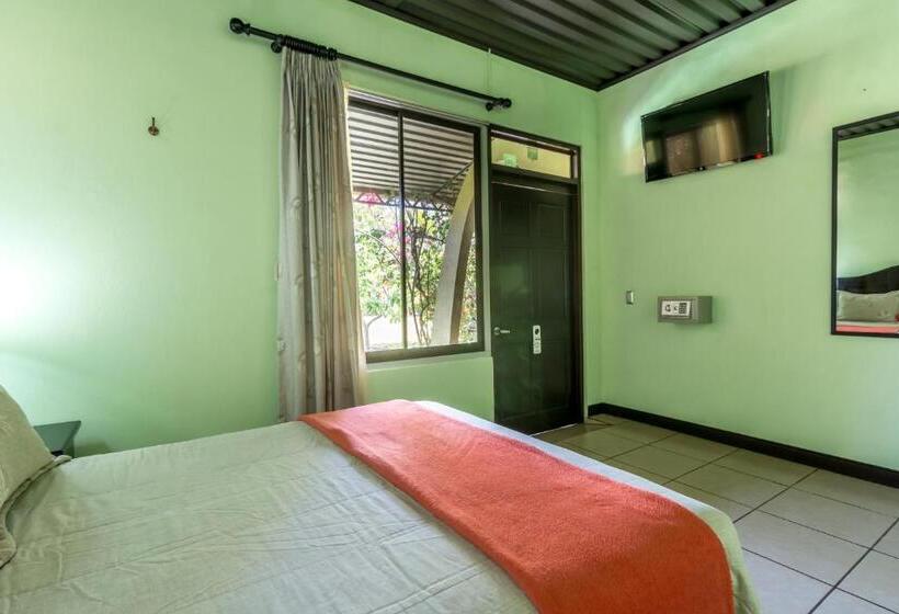 اتاق استاندارد, Kayak Lodge