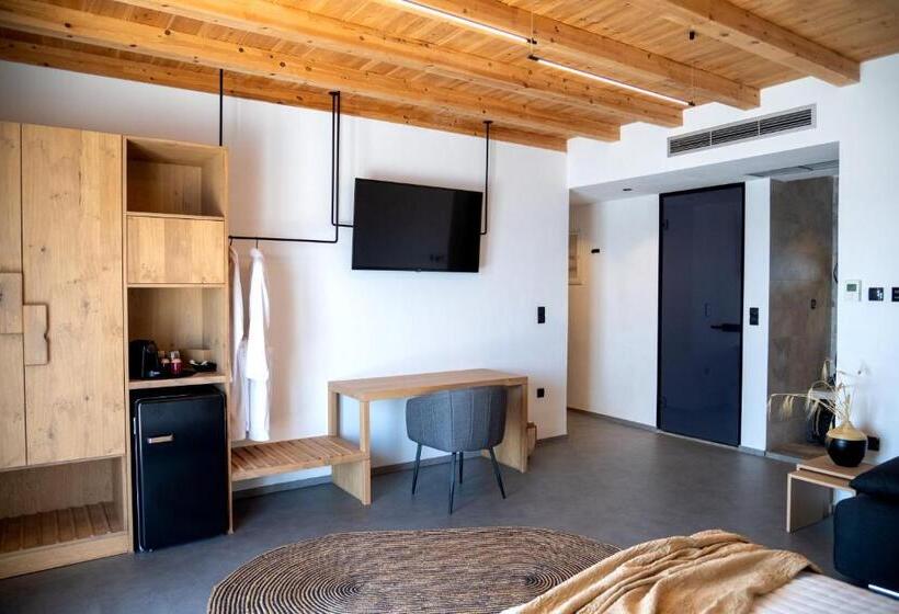 سوییت با چشم‌انداز دریا, Nisaki Hotel & Elite Suites