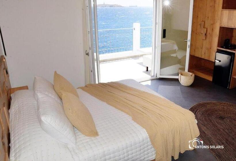 سوییت با چشم‌انداز دریا, Nisaki Hotel & Elite Suites