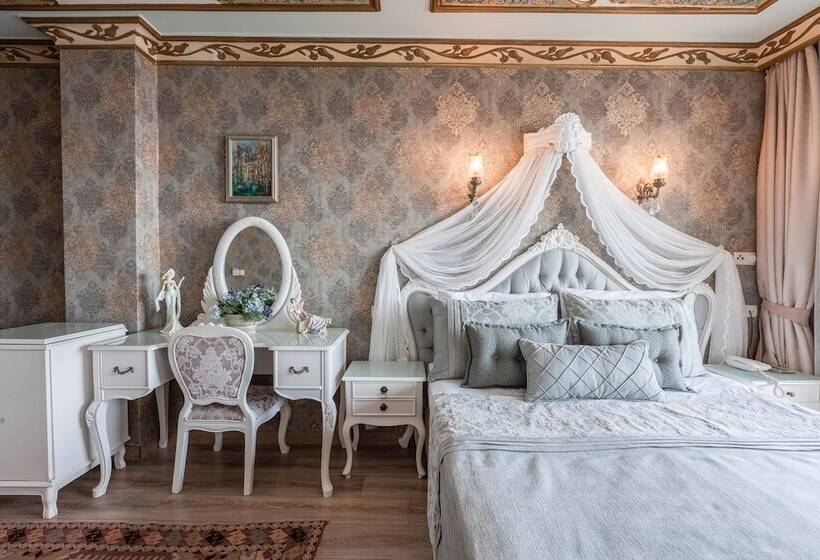 سوییت, Romantic Hotel Istanbul