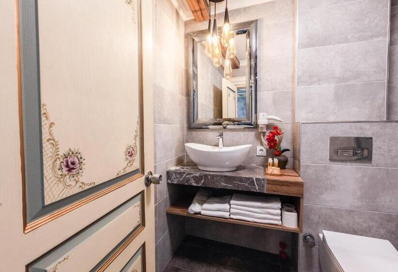 سوییت, Romantic Hotel Istanbul
