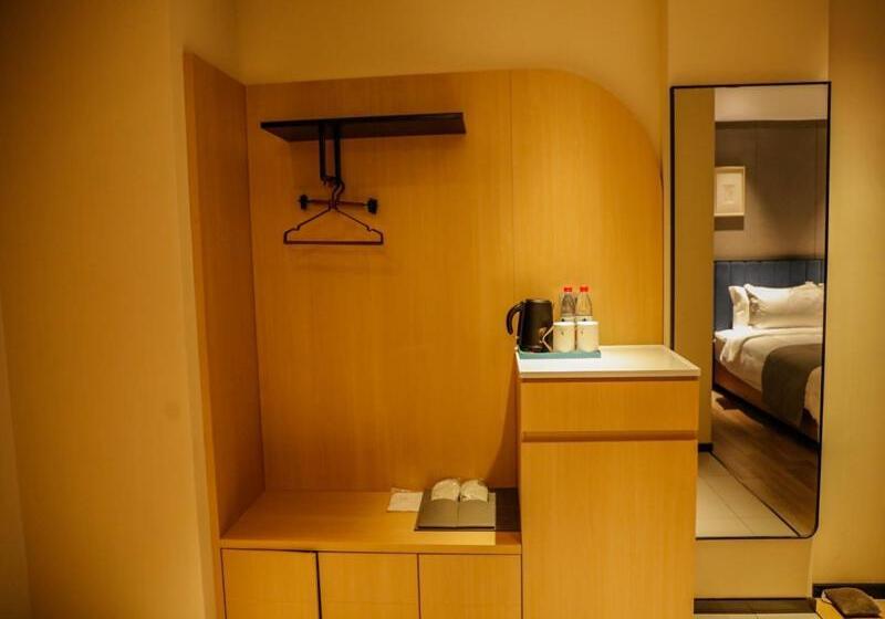 اتاق لوکس خانوادگی, Lanou Hotel Jinzhou Red Star Macalline