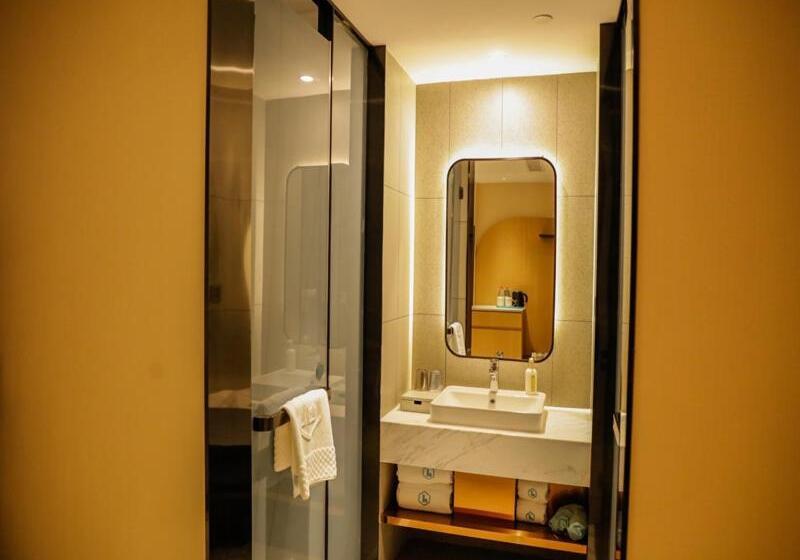 اتاق لوکس خانوادگی, Lanou Hotel Jinzhou Red Star Macalline