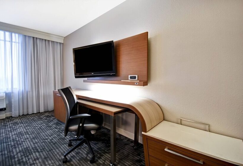 اتاق استاندارد, Courtyard Louisville Airport