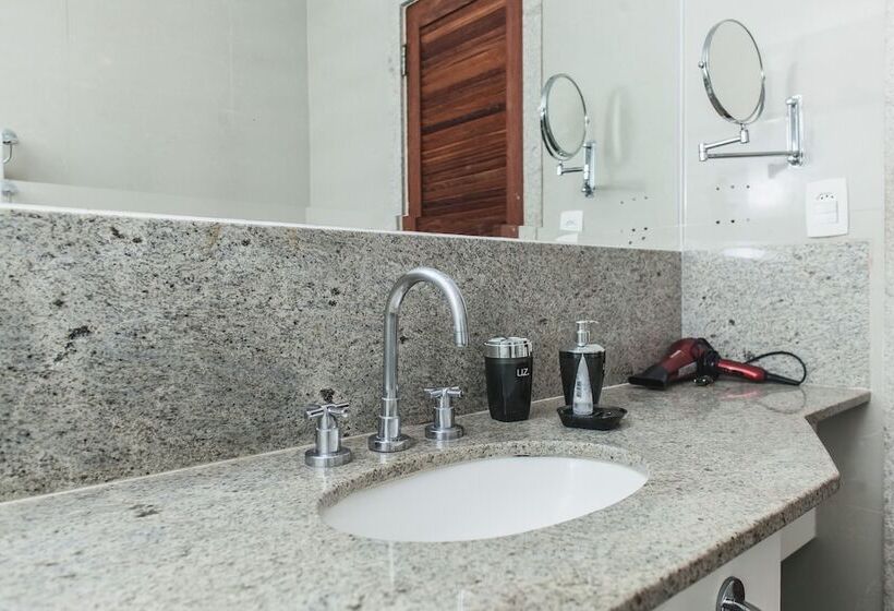 سوییت, Ferradura Private