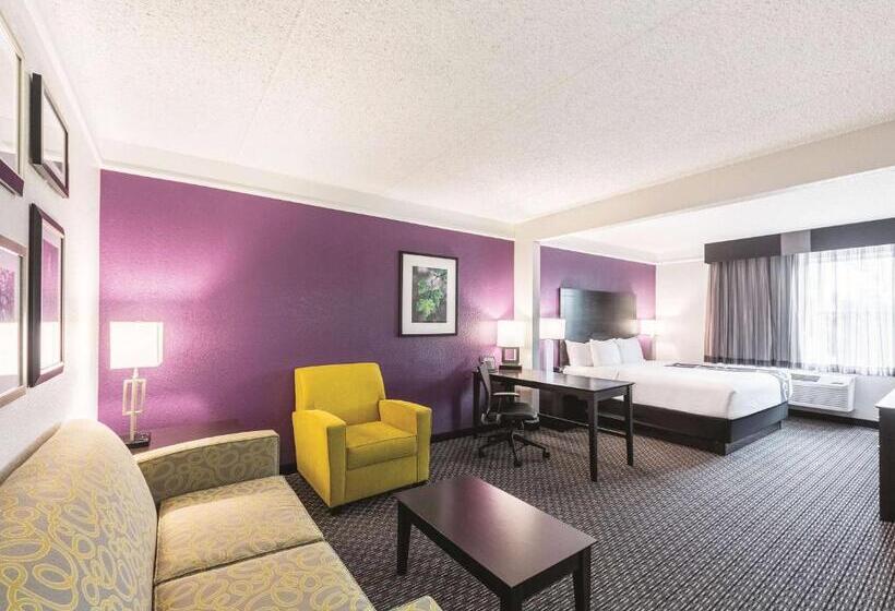 Suite Deluxe Lit King Size, La Quinta Inn & Suites By Wyndham San Antonio Downtown