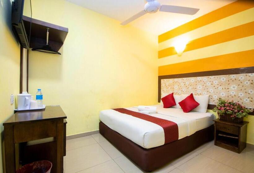 Номер Deluxe, Sun Inns Permas Jaya