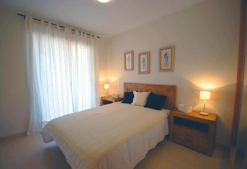 Апартаменты 1 Спальня Нижний Этаж, Apartamentos Playamarina