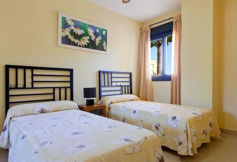 Апартаменты 2 Спальни, Apartamentos Playamarina