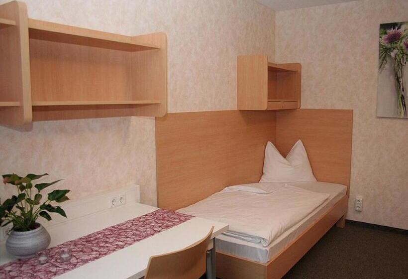 غرفة قياسية ثلاثية مزودة بشرفة, Sommerhaus