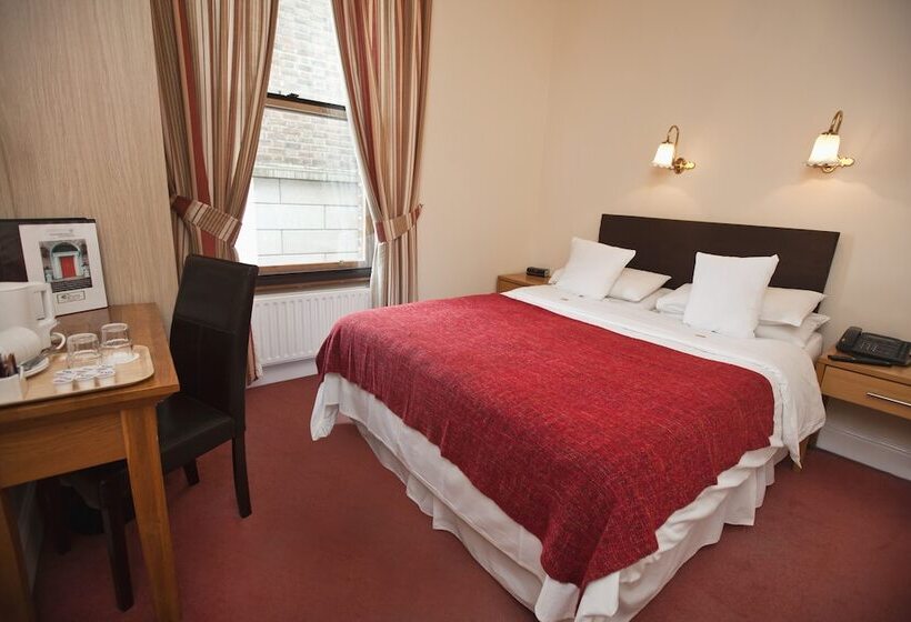 اتاق استاندارد, The Leeson Lodge