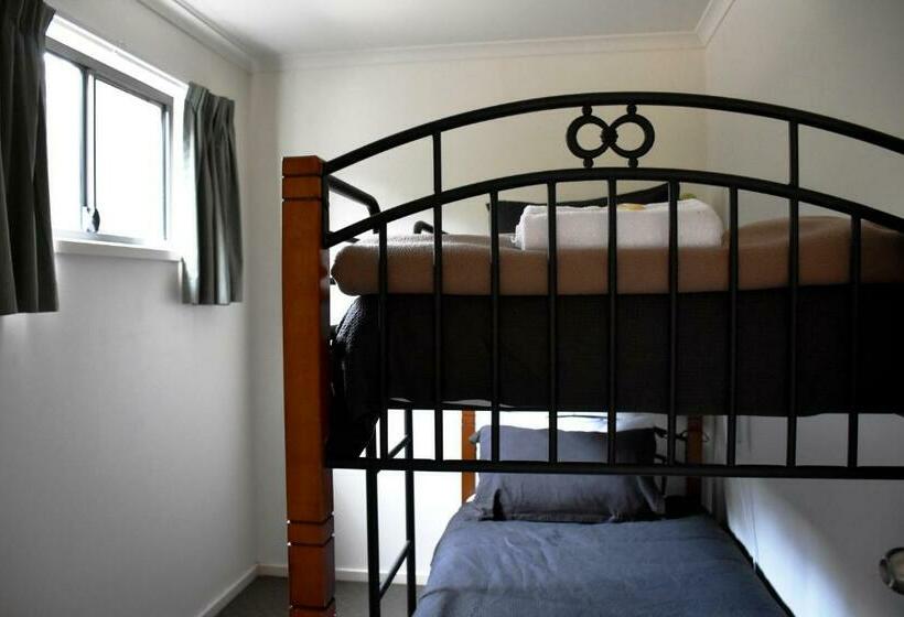 패밀리 방갈로, Tahune Airwalk Cabin And Lodge