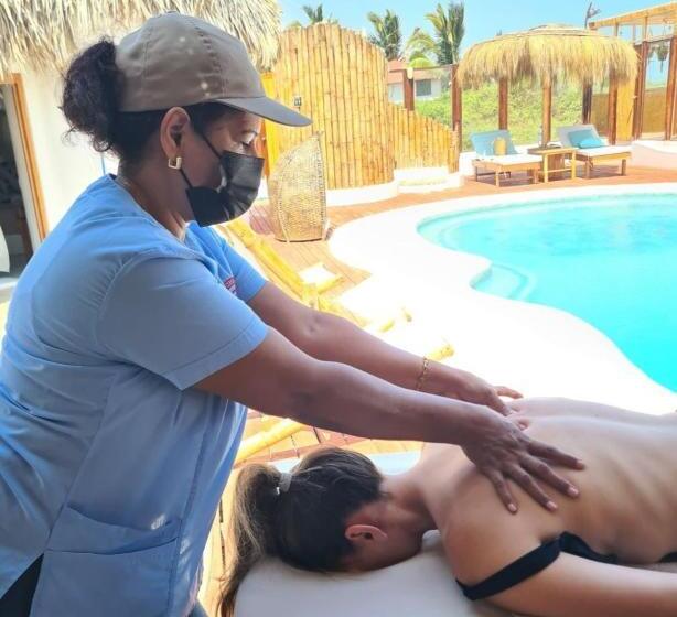 بانگلوی استاندارد, Maracol Bungalows Vichayito