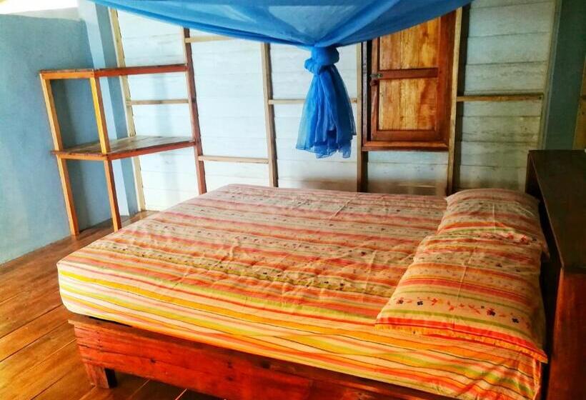 بانگلوی استاندارد, Lae Tawan Bungalow