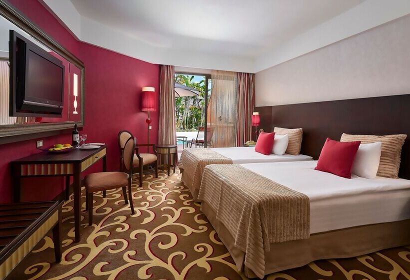Семейный Номер, Cornelia Diamond Golf Resort & Spa