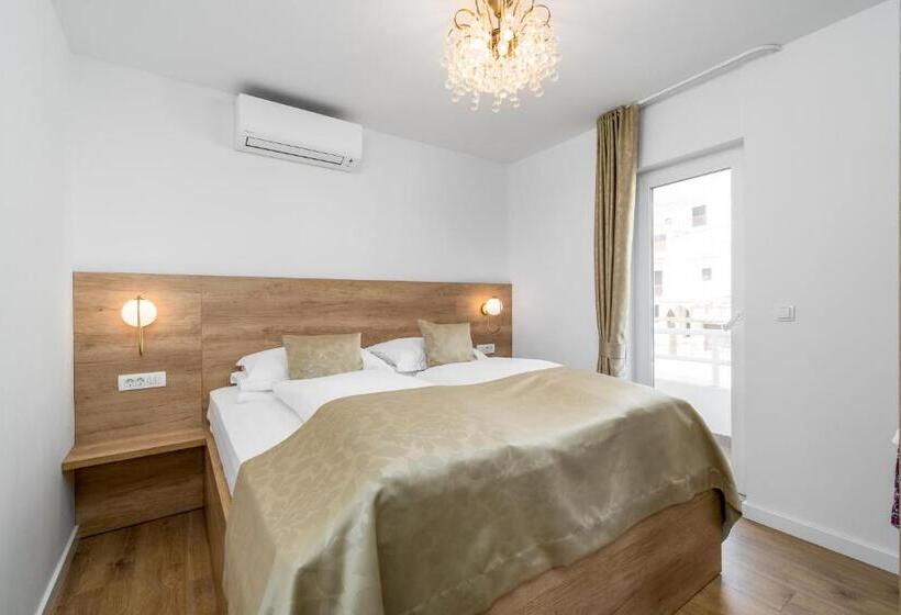 Comfort room with mountain view, Rooms Vedrana