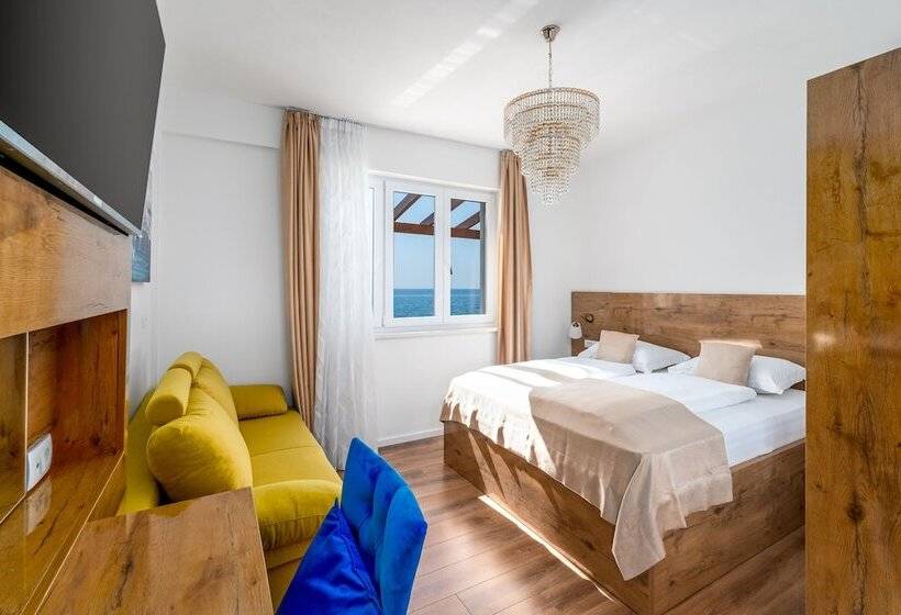 اتاق لوکس با چشم‌انداز دریا, Rooms Vedrana