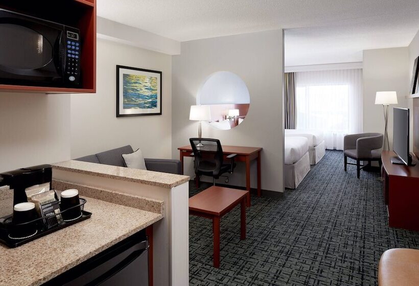 스탠다드 스튜디오, Fairfield Inn & Suites By Marriott Montreal Airport