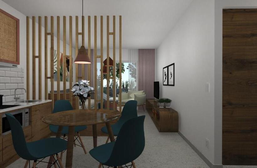 سوییت لوکس, Rainbow Apartments