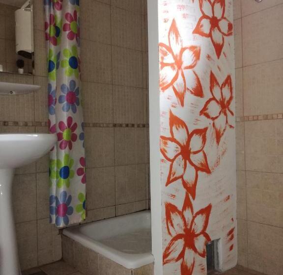 اتاق لوکس با بالکن, Guest House Vila Bak