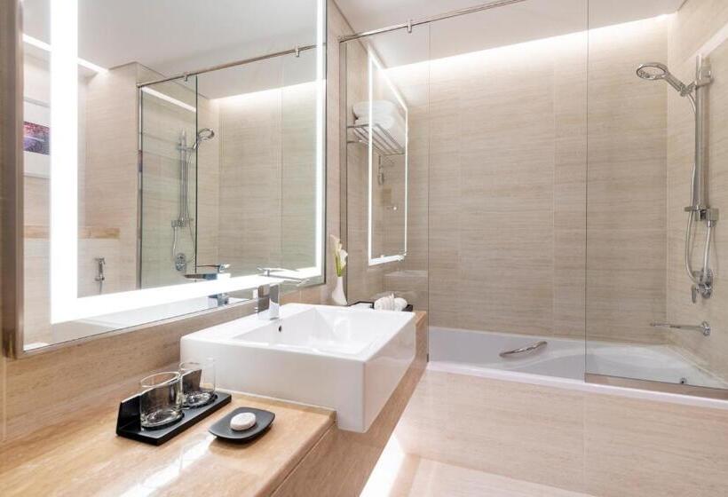 سوییت جونیور, Jouri A Murwab Hotel Doha