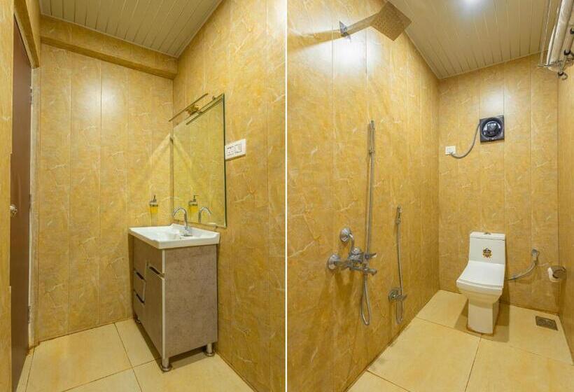 سوییت جونیور با بالکن, The Boho, Vagator Beach Goa Near Thalassa