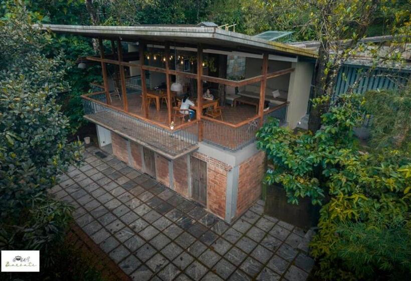 발코니 디럭스 룸, Barsati Ranches