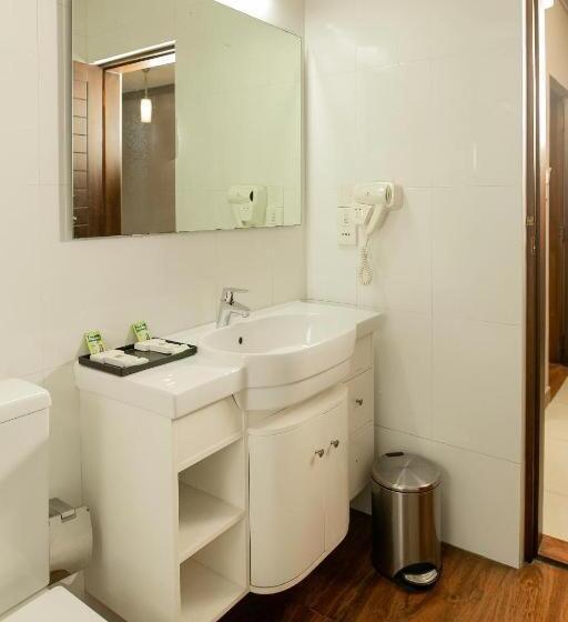 اتاق استاندارد, Kings Ridge Kandy