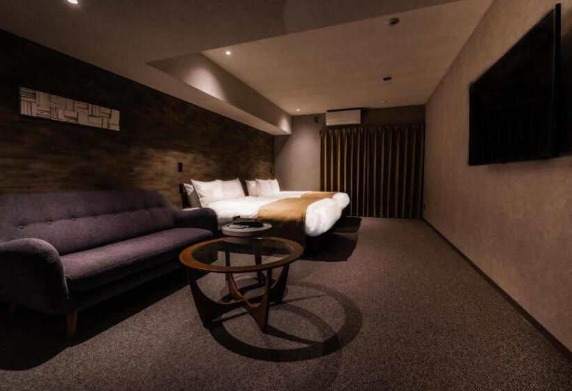 豪华三人间, Randor Hotel Namba Osaka Suites